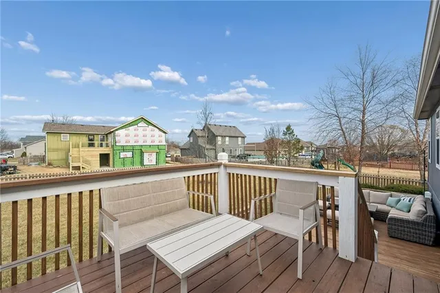 $330,000 | 1102 Melody Court, Kearney, MO 64060