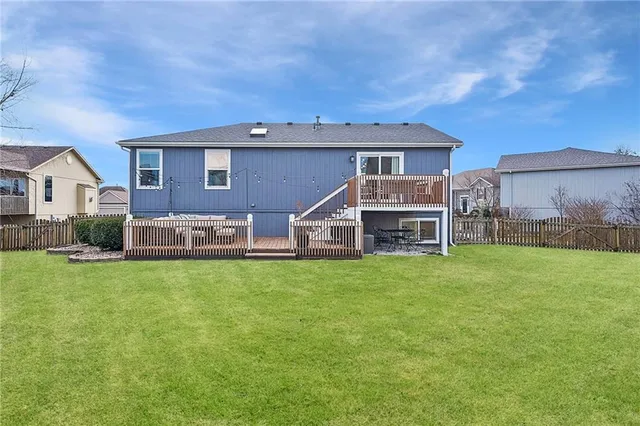 $330,000 | 1102 Melody Court, Kearney, MO 64060