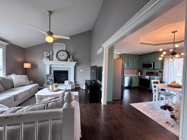 $330,000 | 1102 Melody Court, Kearney, MO 64060