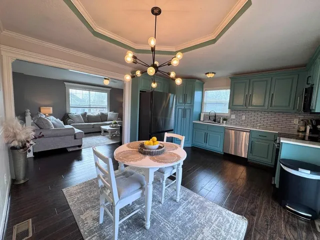 $330,000 | 1102 Melody Court, Kearney, MO 64060