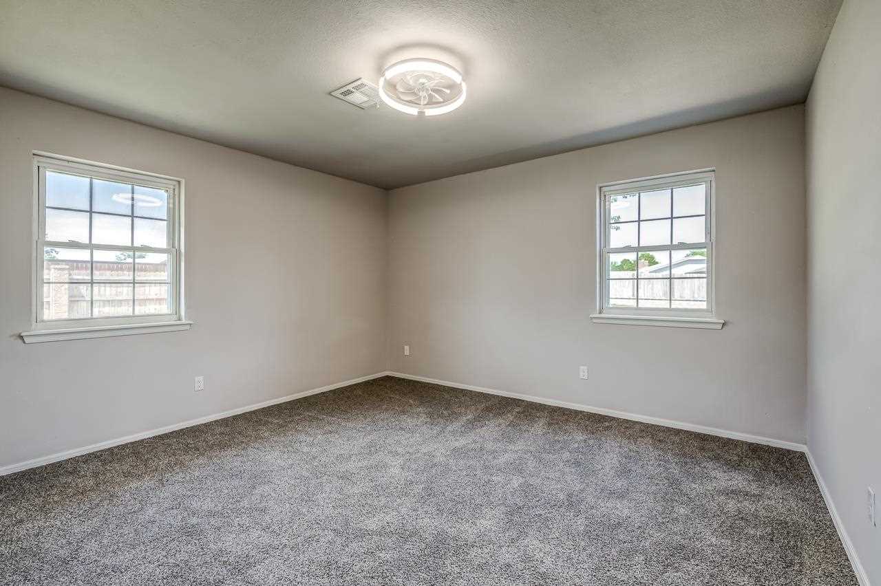 1901 Ridgecrest Perry, OK 73077 - Photo 18 of 31 Gallery Image 18