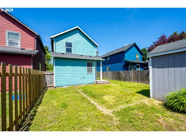 $379,000 | 8465 Hollyhock Street, Rockaway Beach, OR 97136