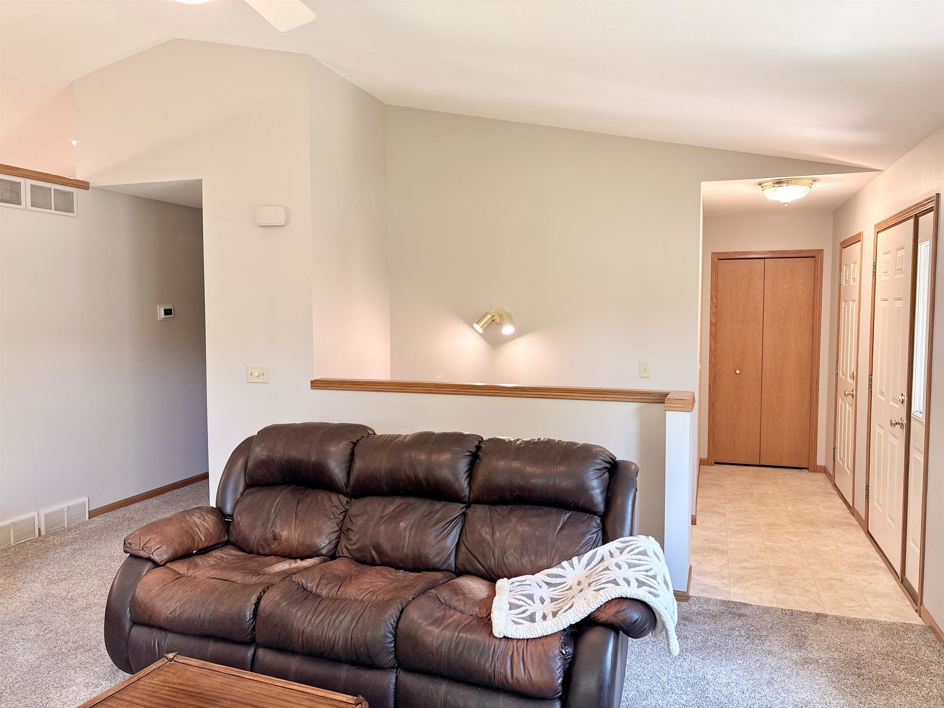 1340 Prairie Rose Drive Sun Prairie, WI 53590 - Photo 7 of 39