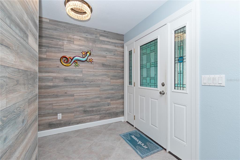 1250 Dinnerbell Lane East Dunedin, FL 34698 - Photo 4 of 44