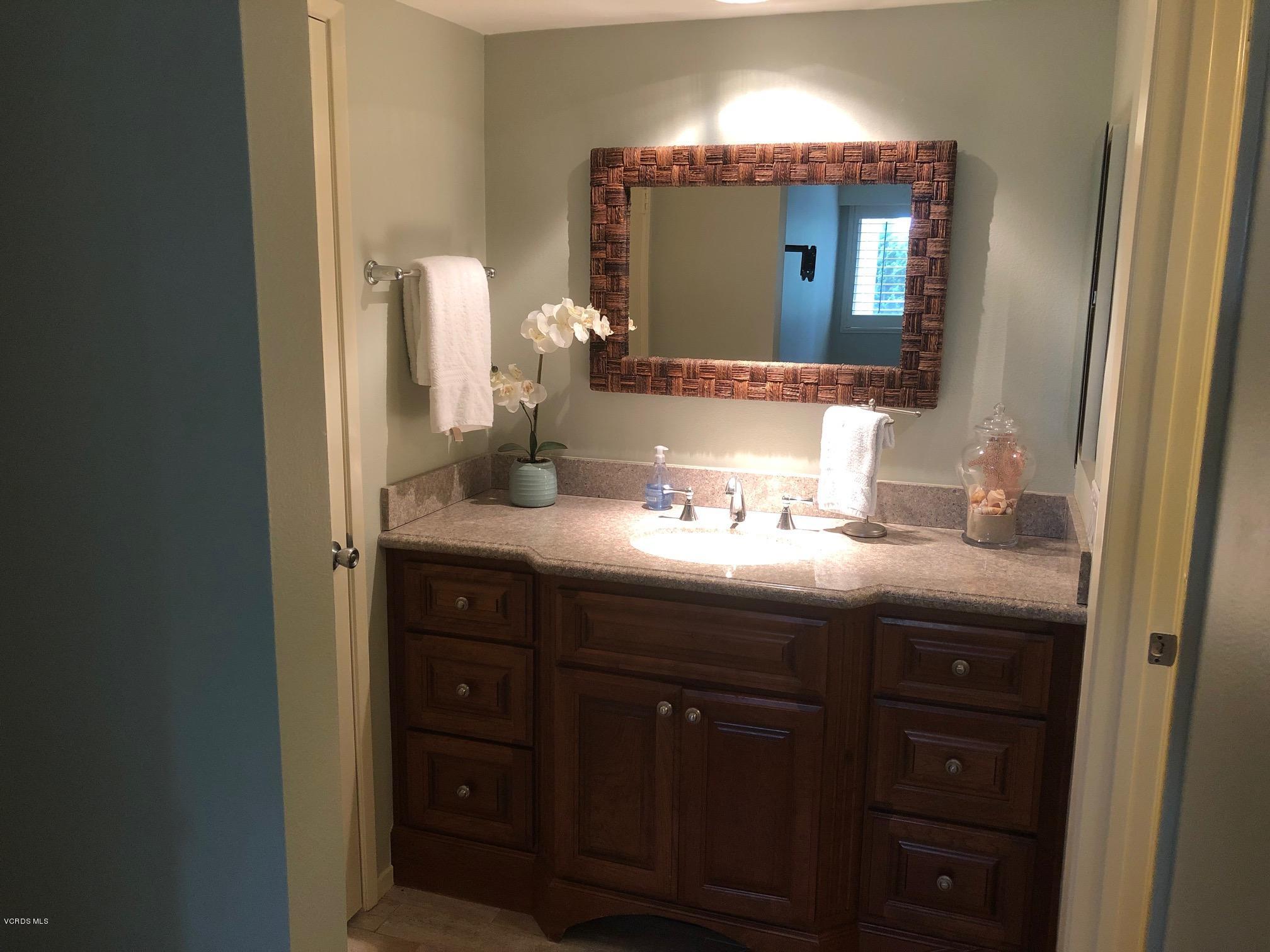 3450 Sunset Lane Oxnard, CA 93035 - Photo 18 of 30 master bath