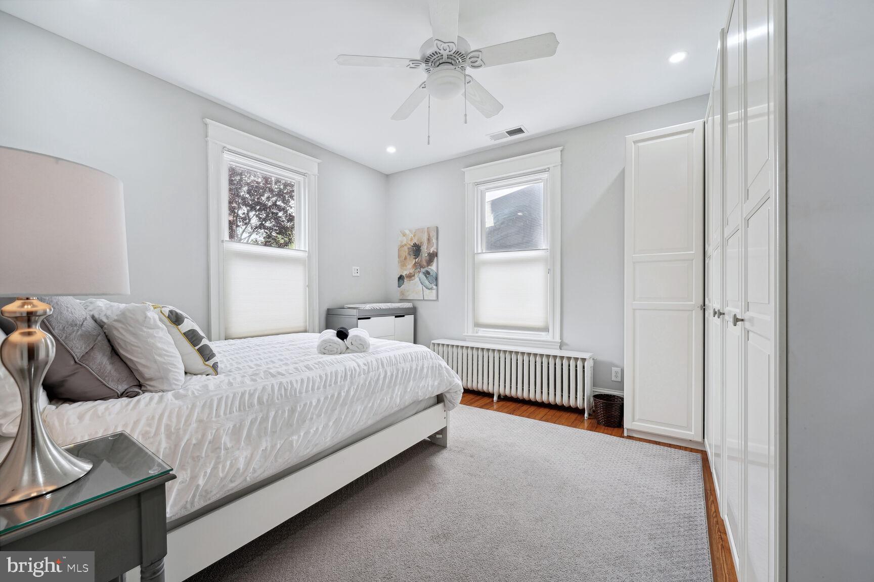 722 13th Street Southeast, Unit A Washington, DC 20003 - Photo 20 of 32