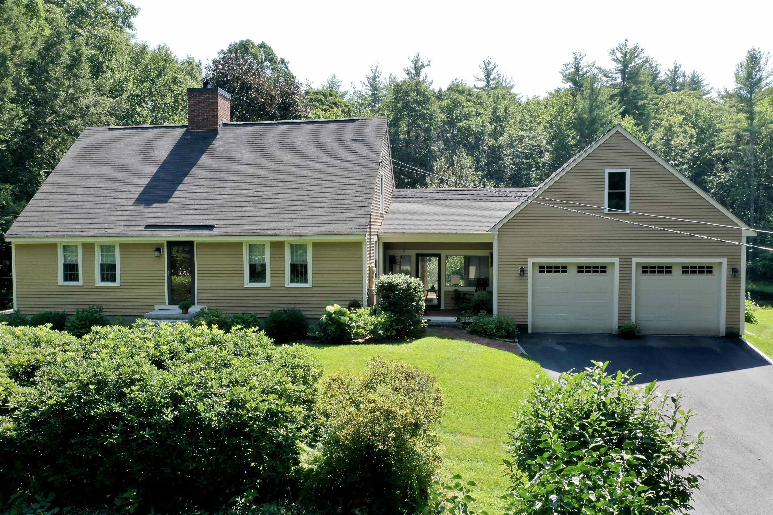 5 Spring Road Amherst, NH 03031 - Photo 1 of 35