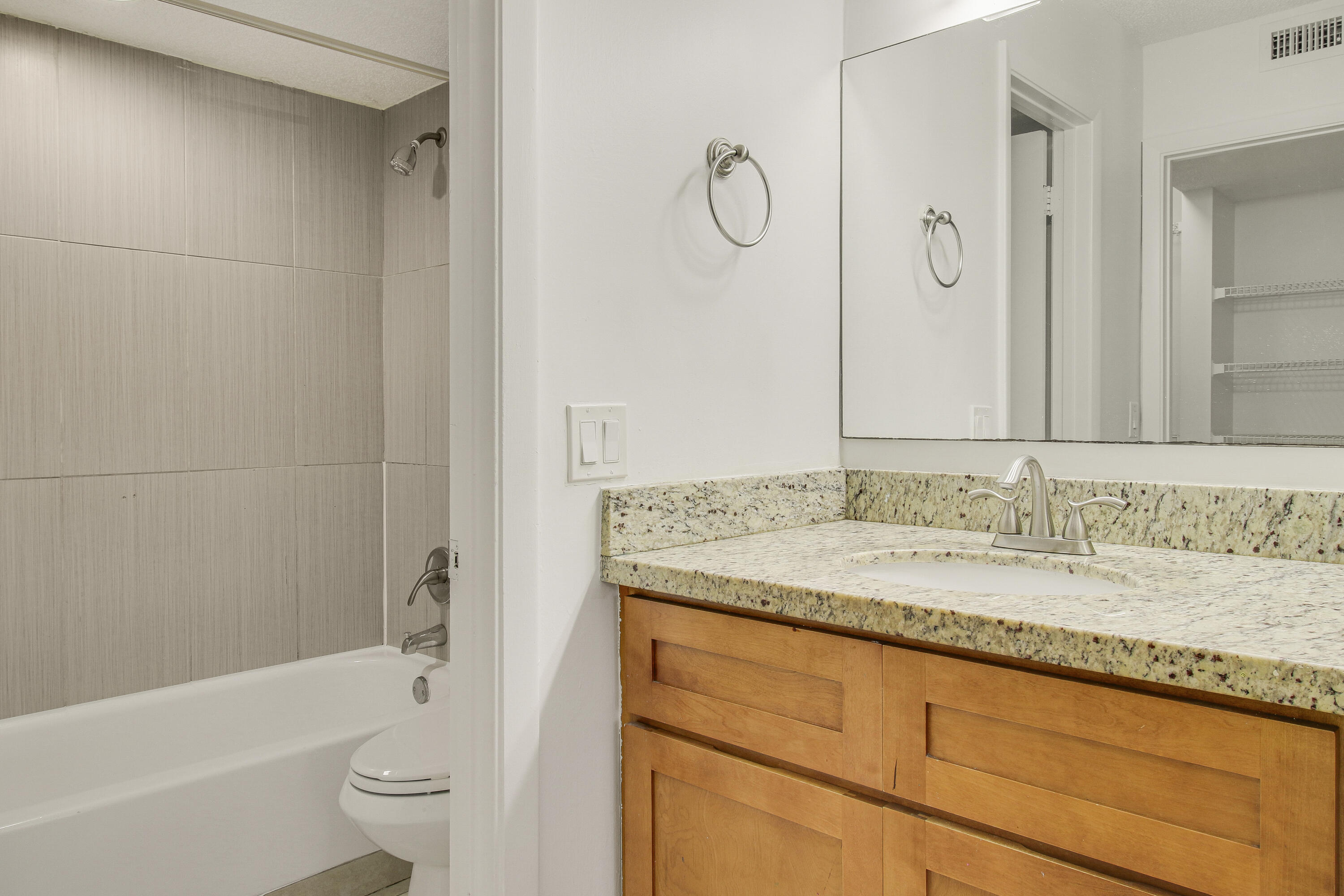 4441 West McNab Road, Unit 17 Pompano Beach, FL 33069 - Photo 11 of 25 House-10