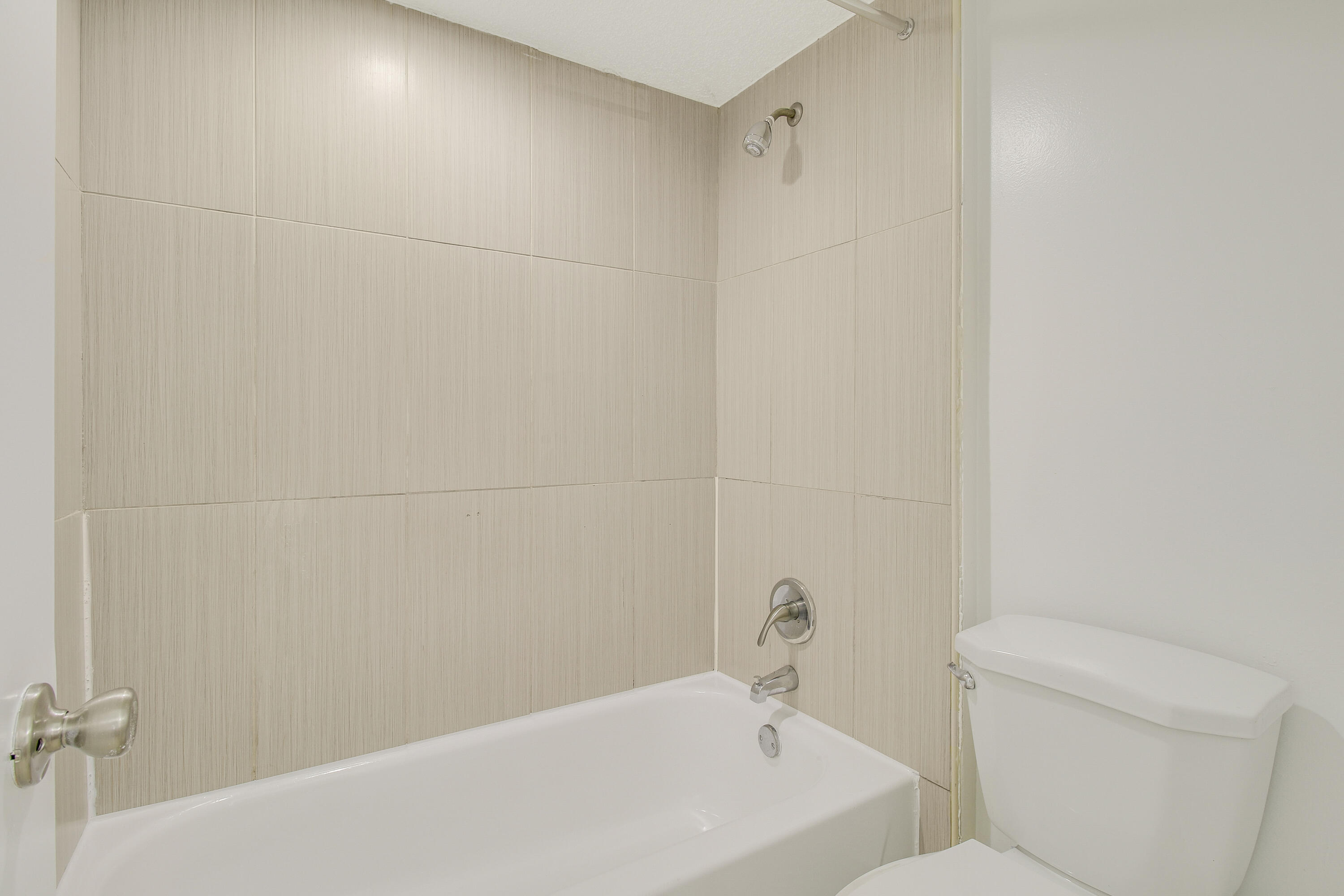 4441 West McNab Road, Unit 17 Pompano Beach, FL 33069 - Photo 12 of 25 House-11
