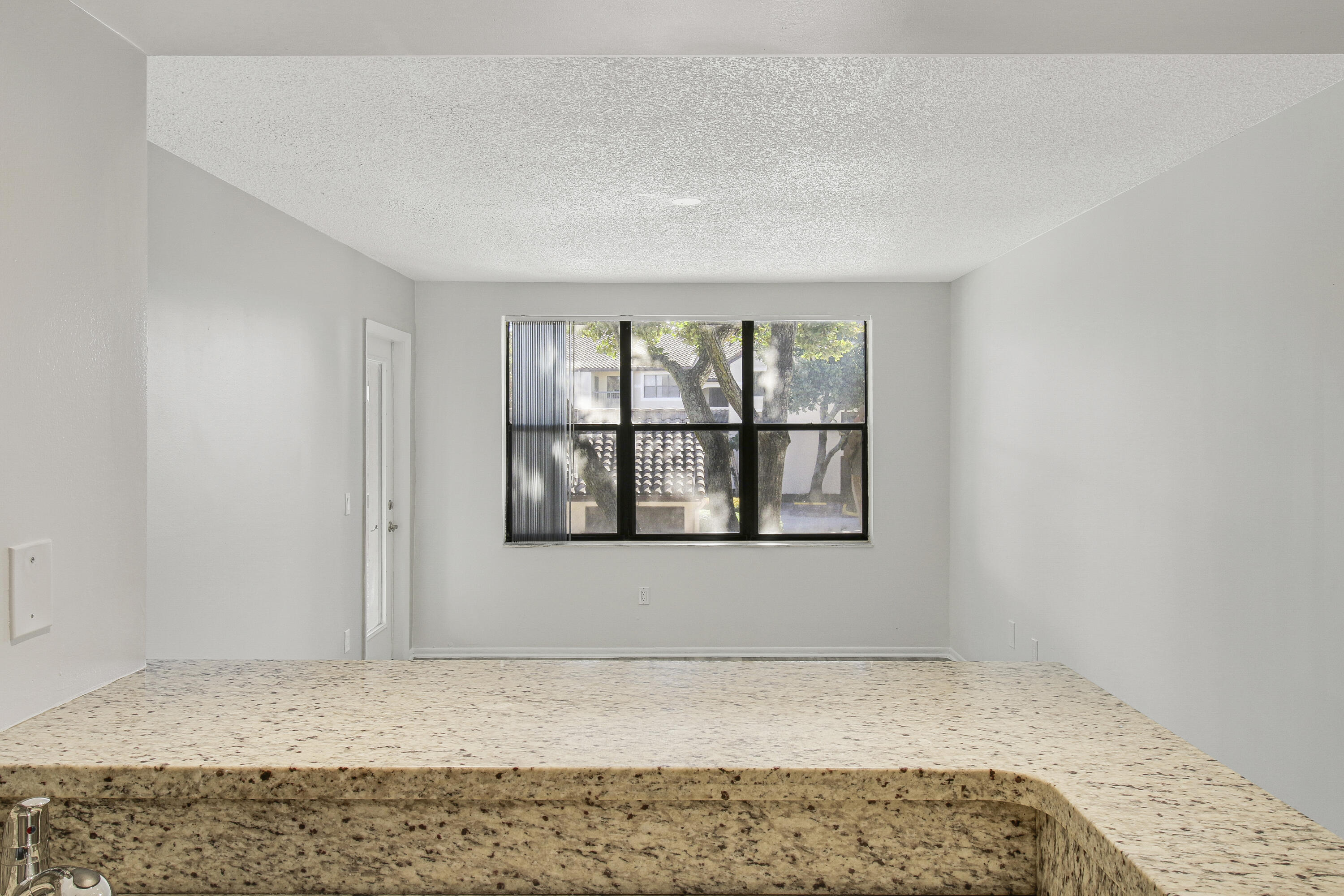 4441 West McNab Road, Unit 17 Pompano Beach, FL 33069 - Photo 6 of 25 House-5