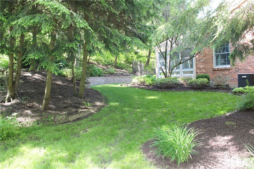 1668 Little Meadow Road Pittsburgh, PA 15241 - Photo 22 of 25 Side yard