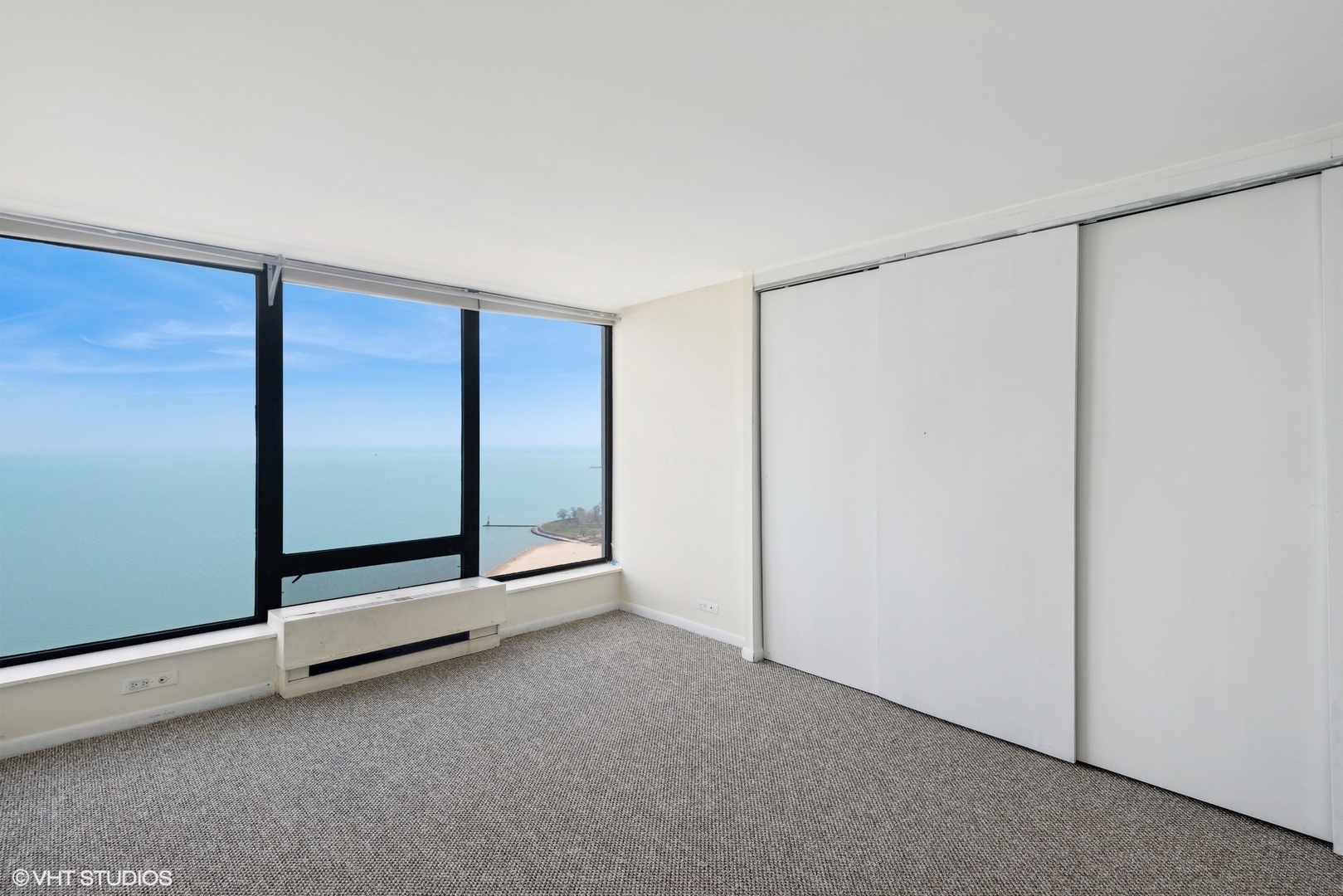 5445 North Sheridan Road, Unit 3812 Chicago, IL 60640 - Photo 12 of 21 a view of an empty room