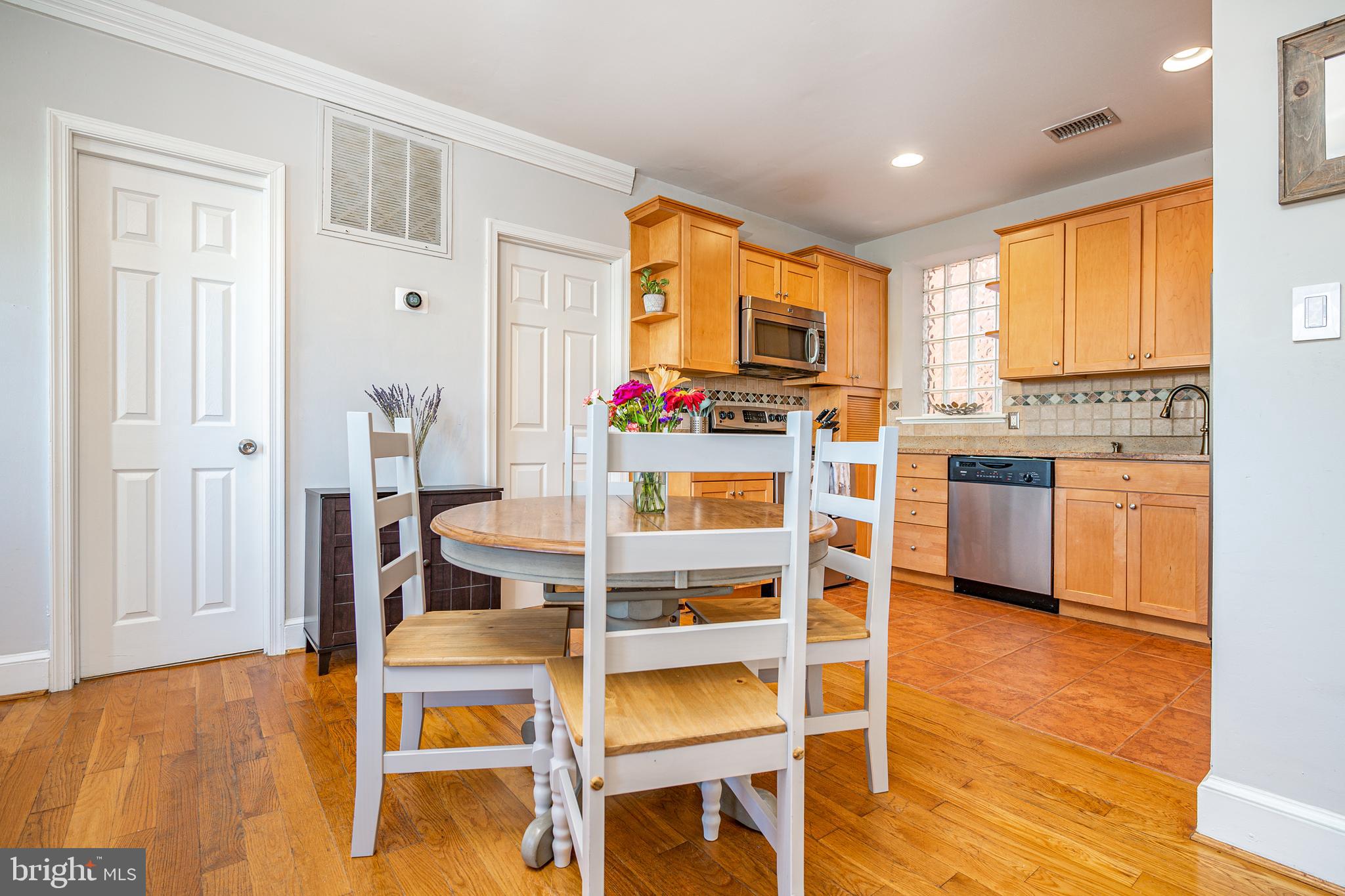661 Morris Place Northeast, Unit 1 Washington, DC 20002 - Photo 6 of 16 Dining