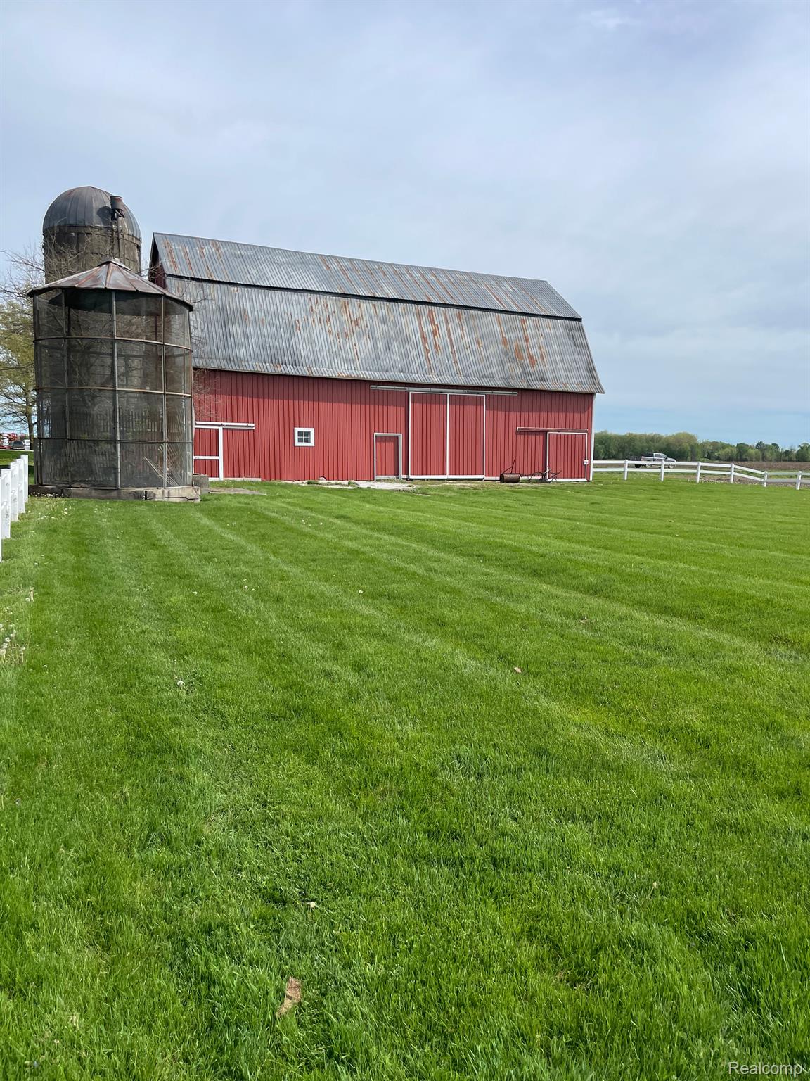 8158 Dryden Road Almont, MI 48003 - Photo 47 of 62 Hay barn with silo
