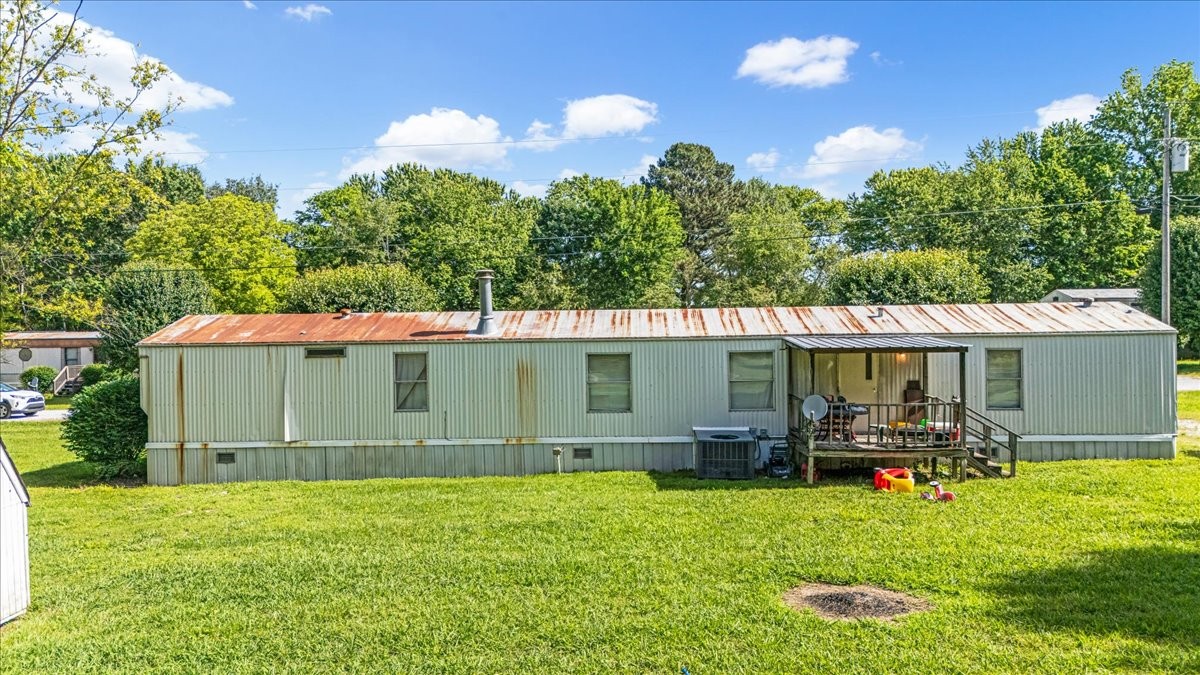 0 Ez Lane Manchester, TN 37355 - Photo 42 of 56 a front view of a house with garden