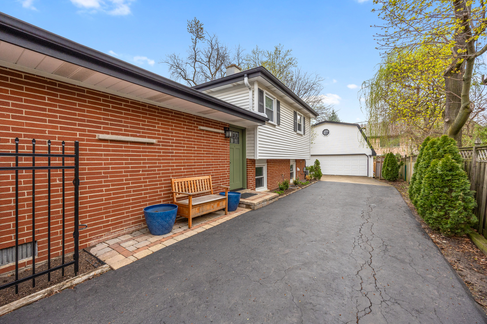 1621 Sunset Ridge Road Glenview, IL 60025 - Photo 20 of 31