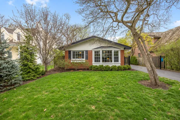 $589,000 | 1621 Sunset Ridge Road, Glenview, IL 60025