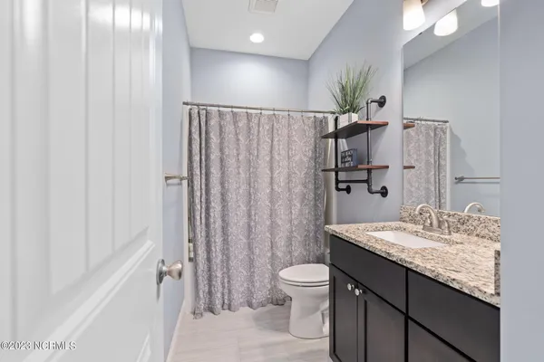 $2,200 | 130 Northwest 23rd Street, Oak Island, NC 28465