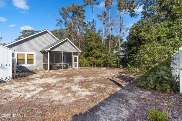 $2,200 | 130 Northwest 23rd Street, Oak Island, NC 28465