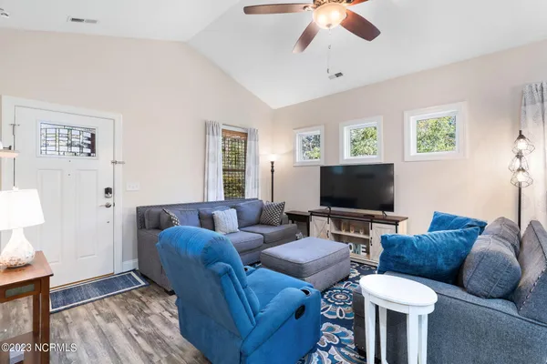 $2,200 | 130 Northwest 23rd Street, Oak Island, NC 28465