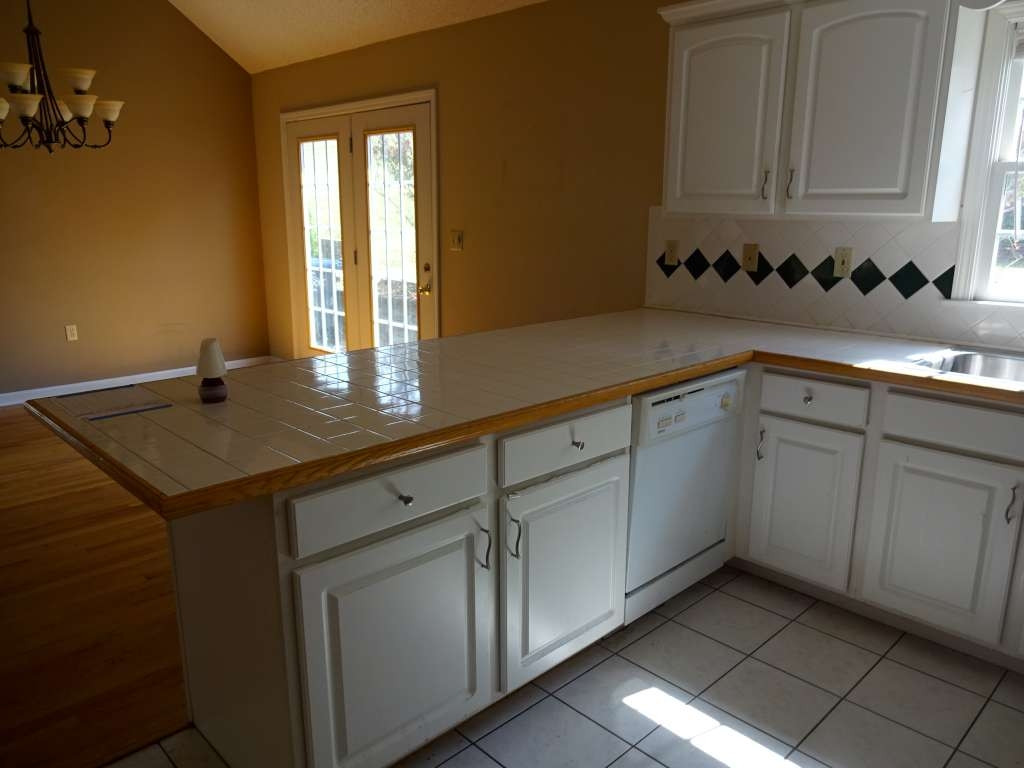 4203 Roderick Court Kingsport, TN 37663 - Photo 8 of 16 Photo 8