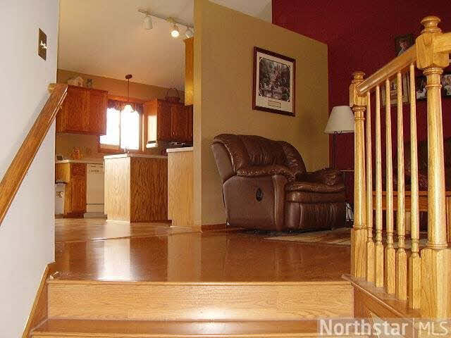 9582 79th Street South Cottage Grove, MN 55016 - Photo 3 of 16