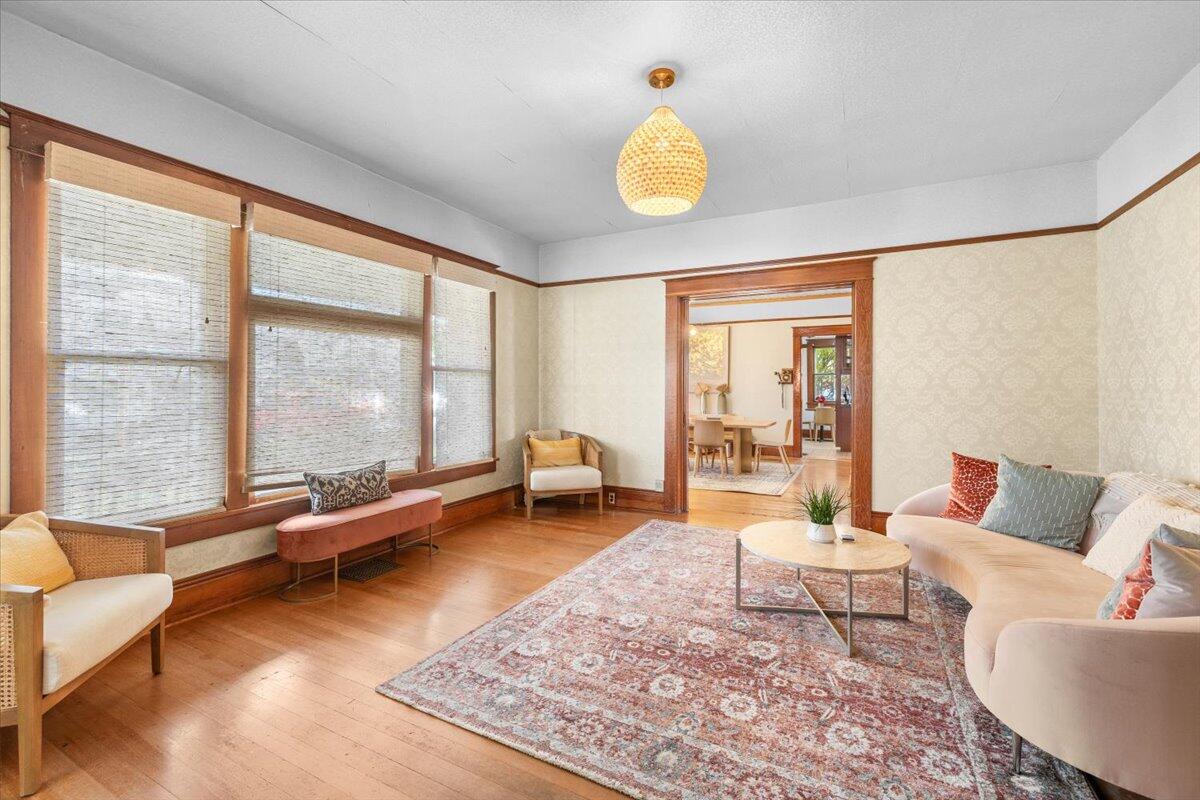 139 Southwest I Street Grants Pass, OR 97526 - Photo 15 of 47 a living room with furniture and a large window