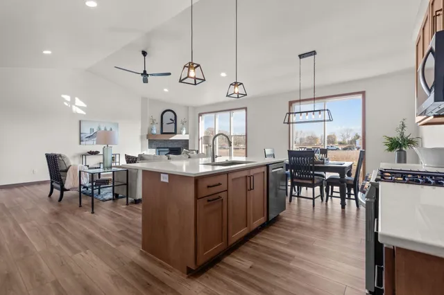 $540,000 | N8856 Dublin Pass, Menasha, WI 54952