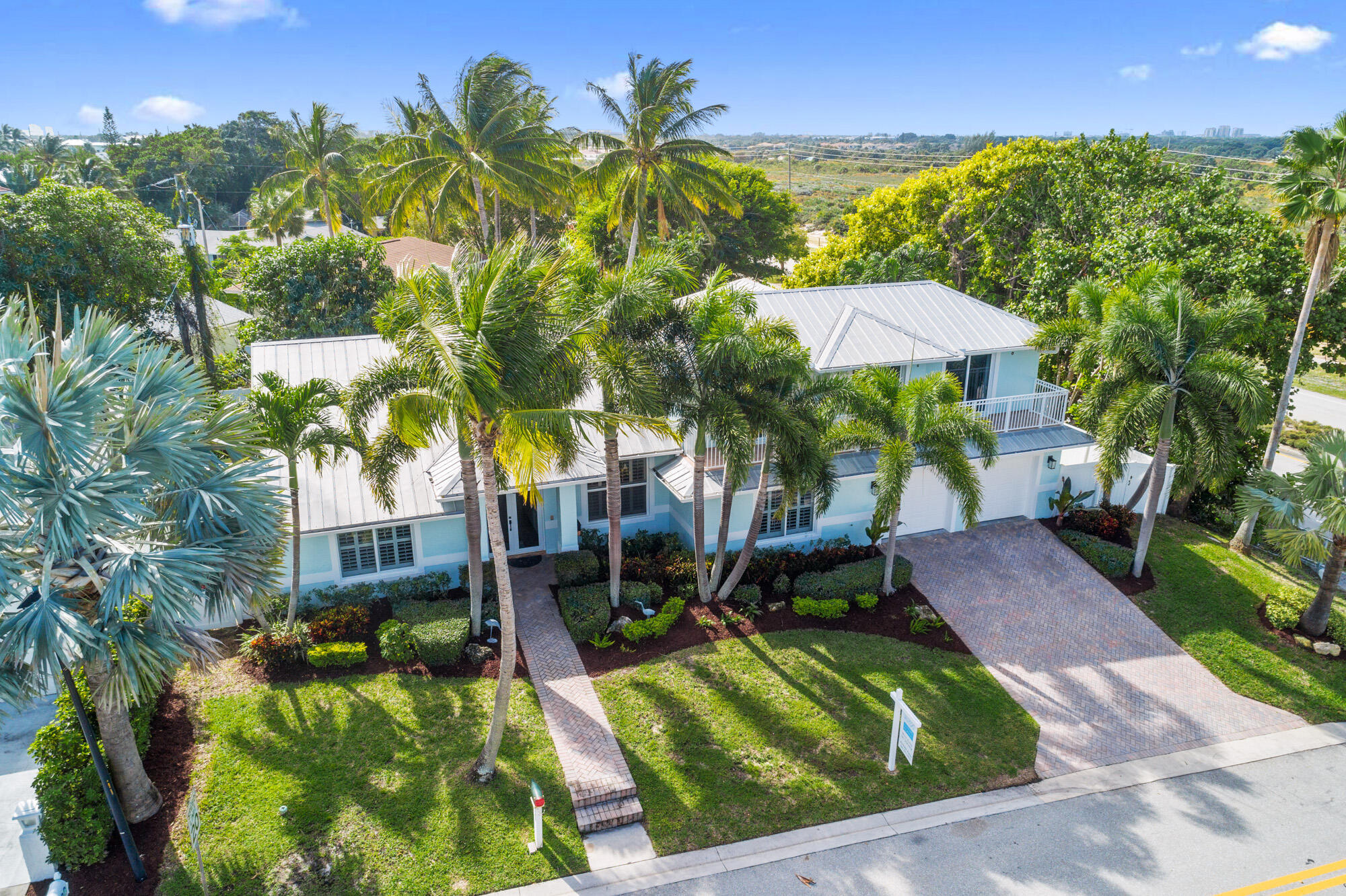 490 Mars Way Juno Beach, FL 33408 - Photo 1 of 35 490 Mars Way (1)