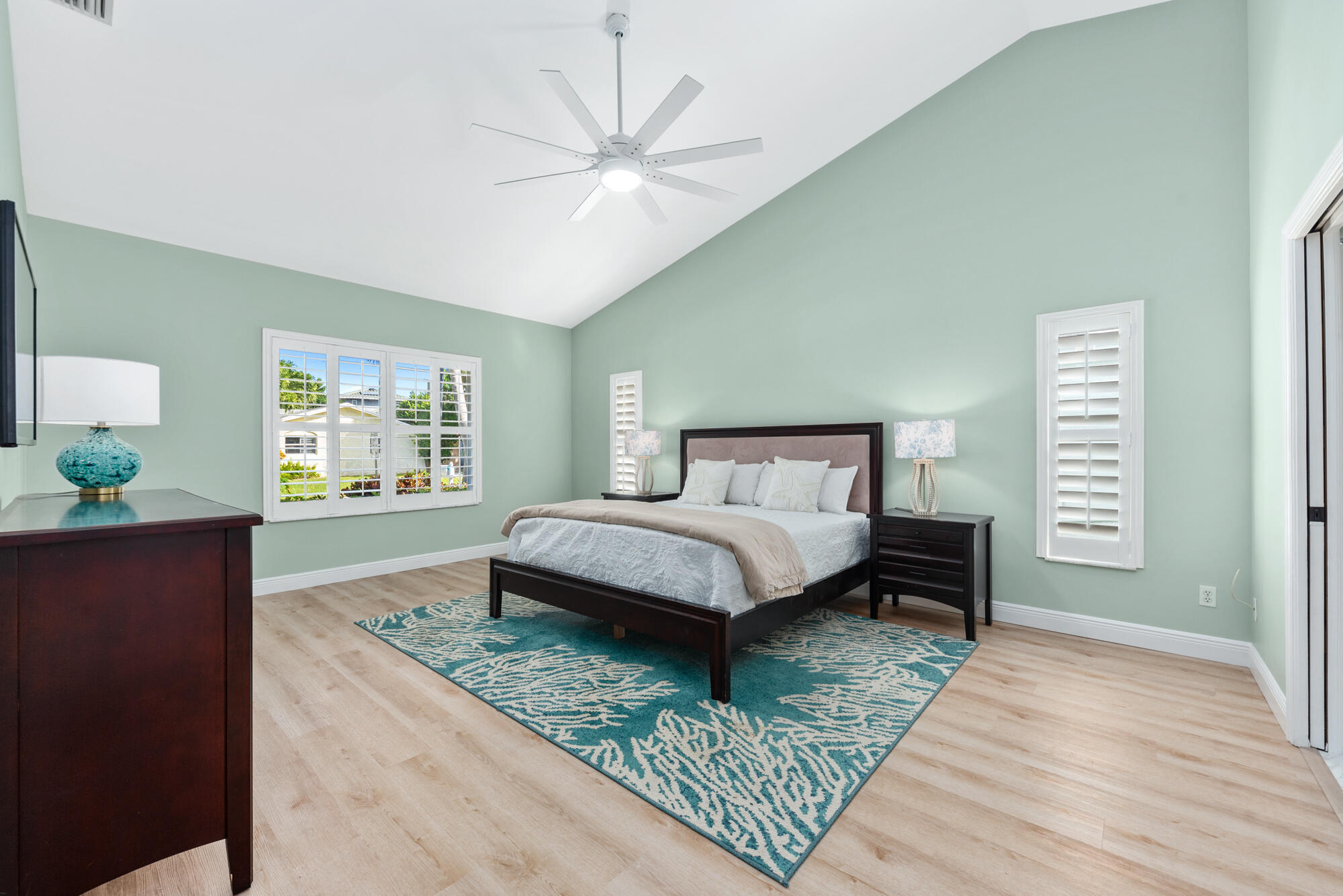 490 Mars Way Juno Beach, FL 33408 - Photo 12 of 35 490 Mars Way (24)