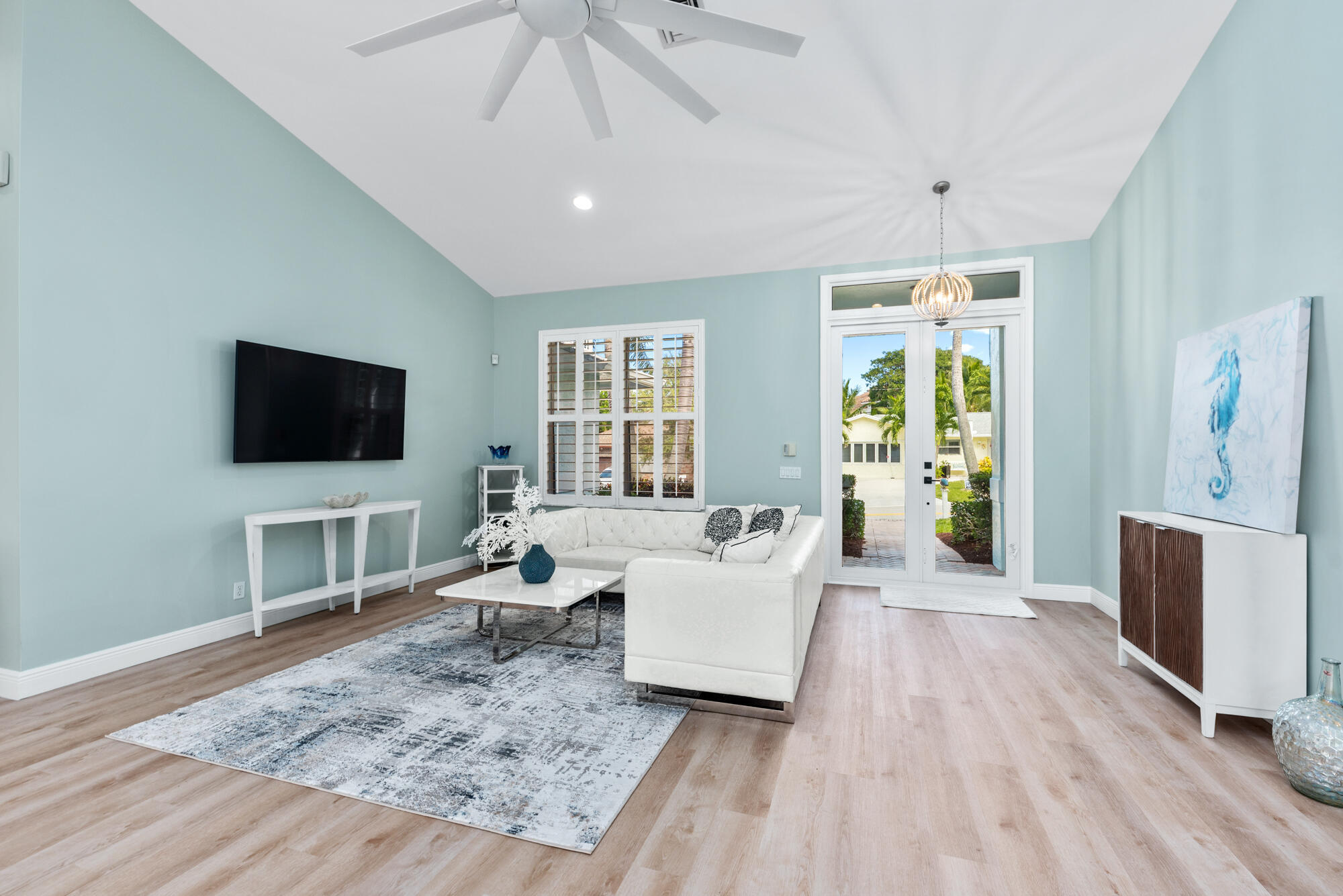 490 Mars Way Juno Beach, FL 33408 - Photo 7 of 35 490 Mars Way (17)