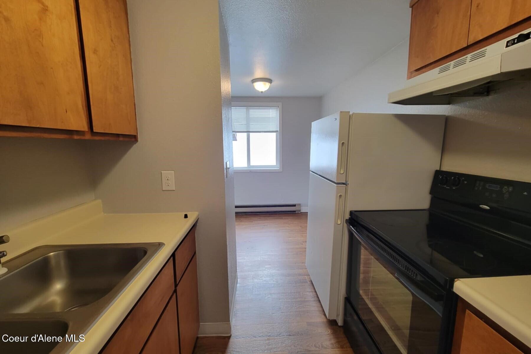 180 3rd Street Priest River, ID 83856 - Photo 11 of 47 Unit 3 - 9. Kitchen