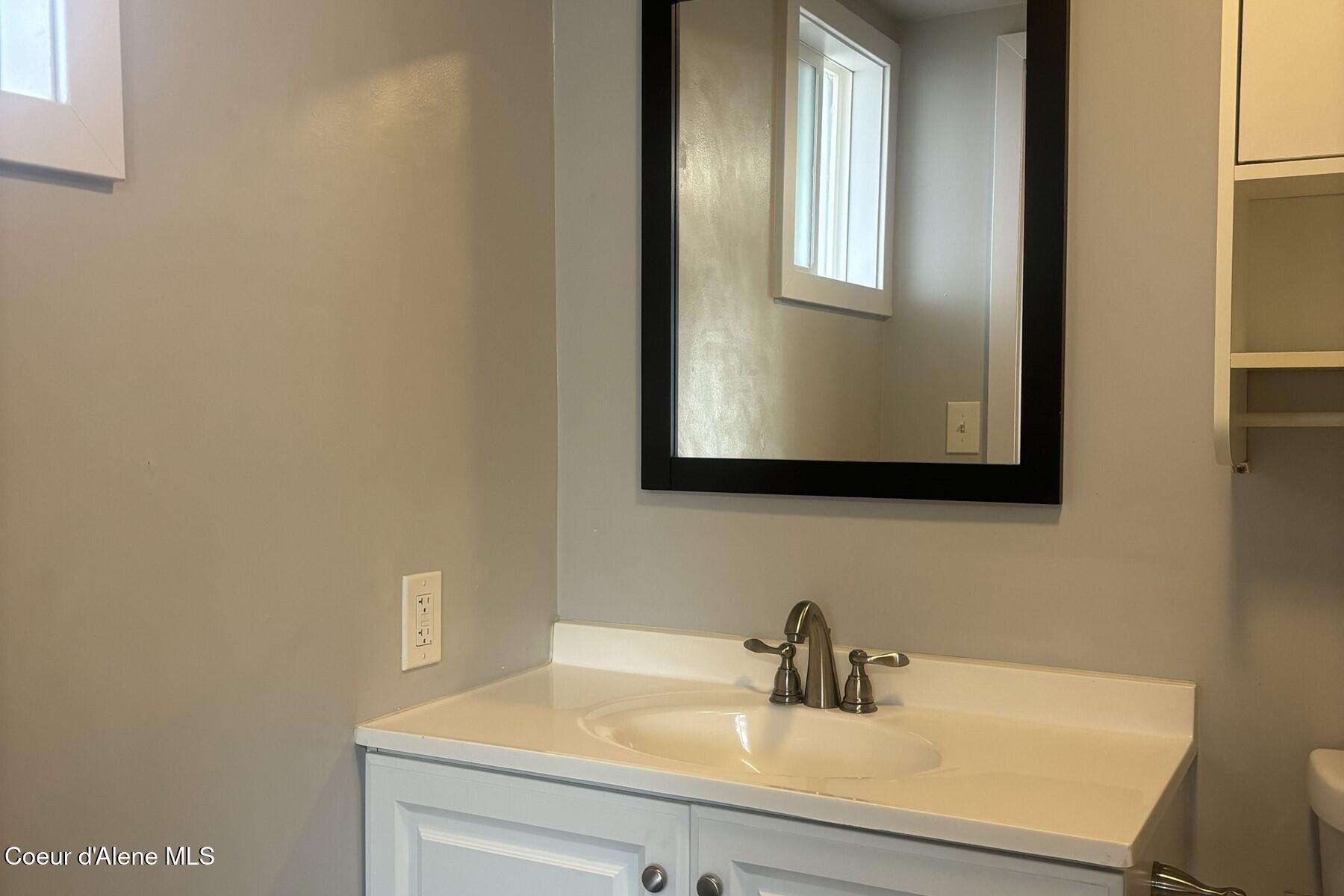 180 3rd Street Priest River, ID 83856 - Photo 32 of 47 Unit 1 - 10. Bathroom