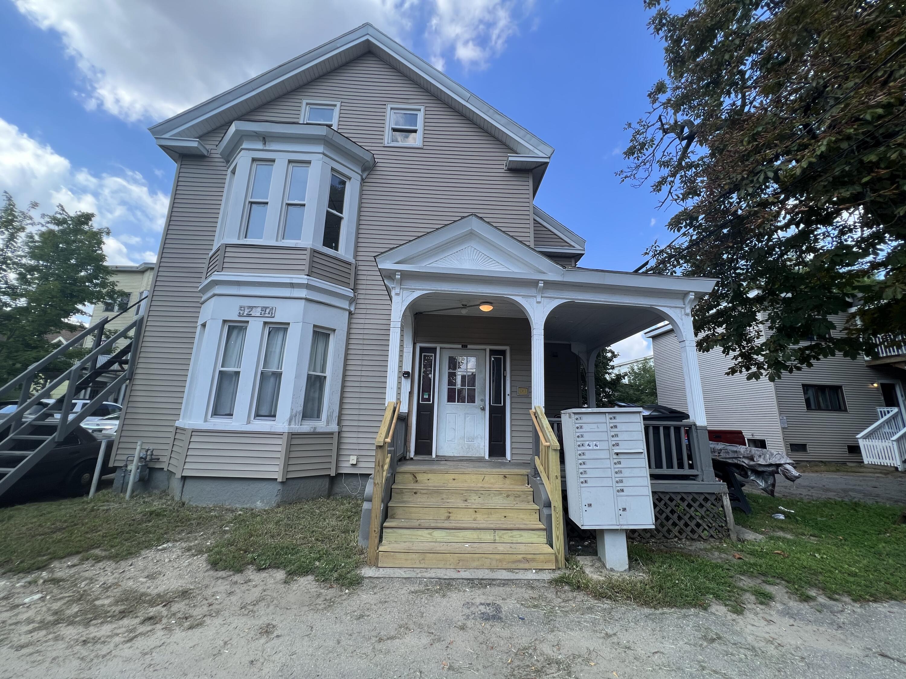 94 College Street Lewiston, ME 04240 - Photo 2 of 47 BB7A165B-E4E3-4D27-A5AD-9BF283968A41