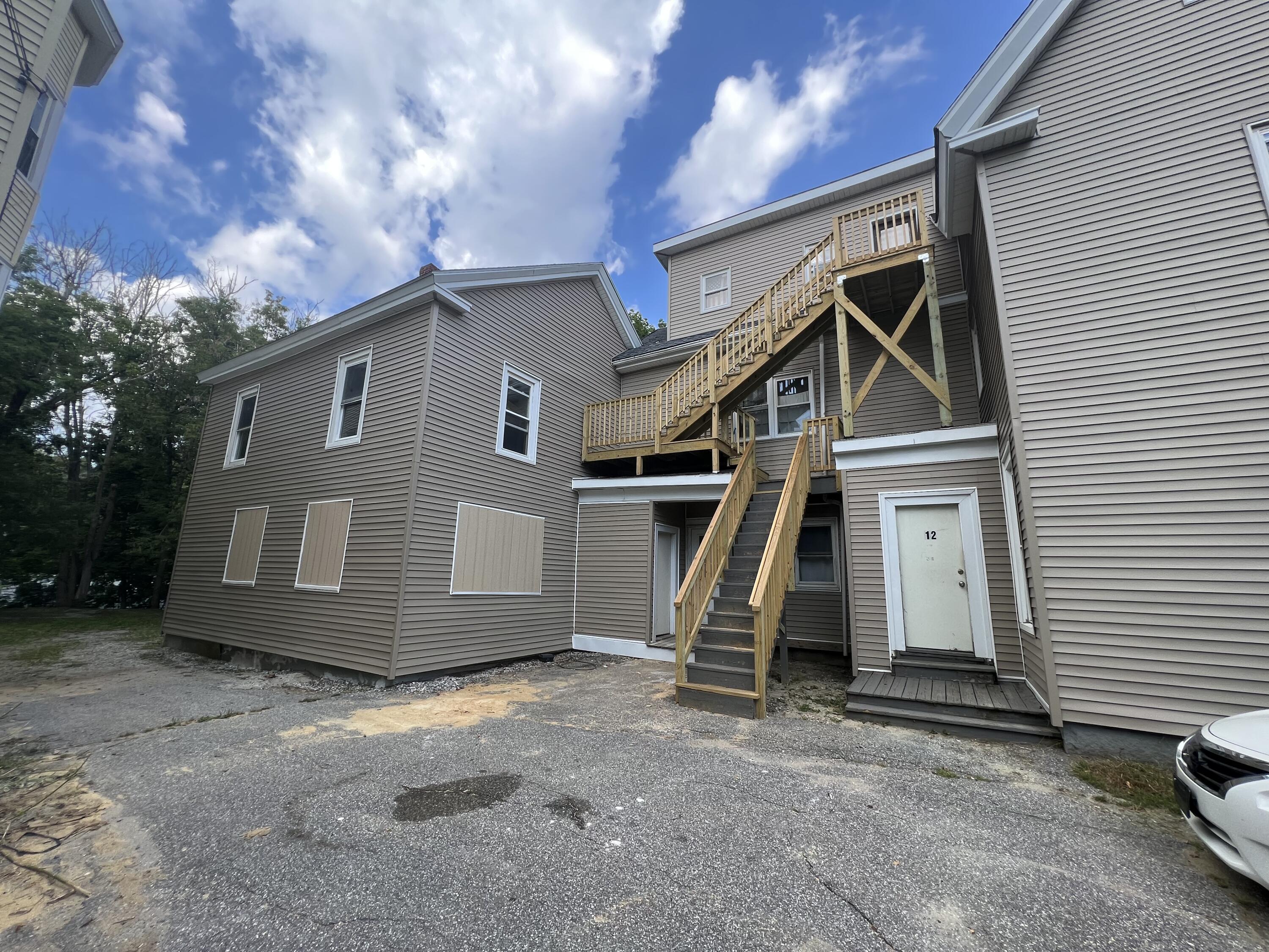 94 College Street Lewiston, ME 04240 - Photo 3 of 47 00723753-293C-4C09-9319-B964E9753508