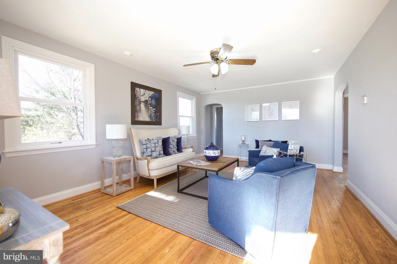 8830 Winands Road Randallstown, MD 21133 - Photo 1 of 30 Living Room