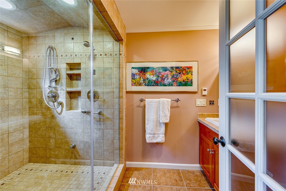 23920 Jefferson Point Road Northeast Kingston, WA 98346 - Photo 20 of 39 Gallery Image 20