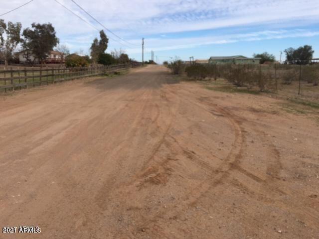22601 Peak View Road Wittmann, AZ 85361 - Photo 4 of 6 20170118013515065290000000-o