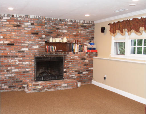 179 Union Street Natick, MA 01760 - Photo 9 of 10