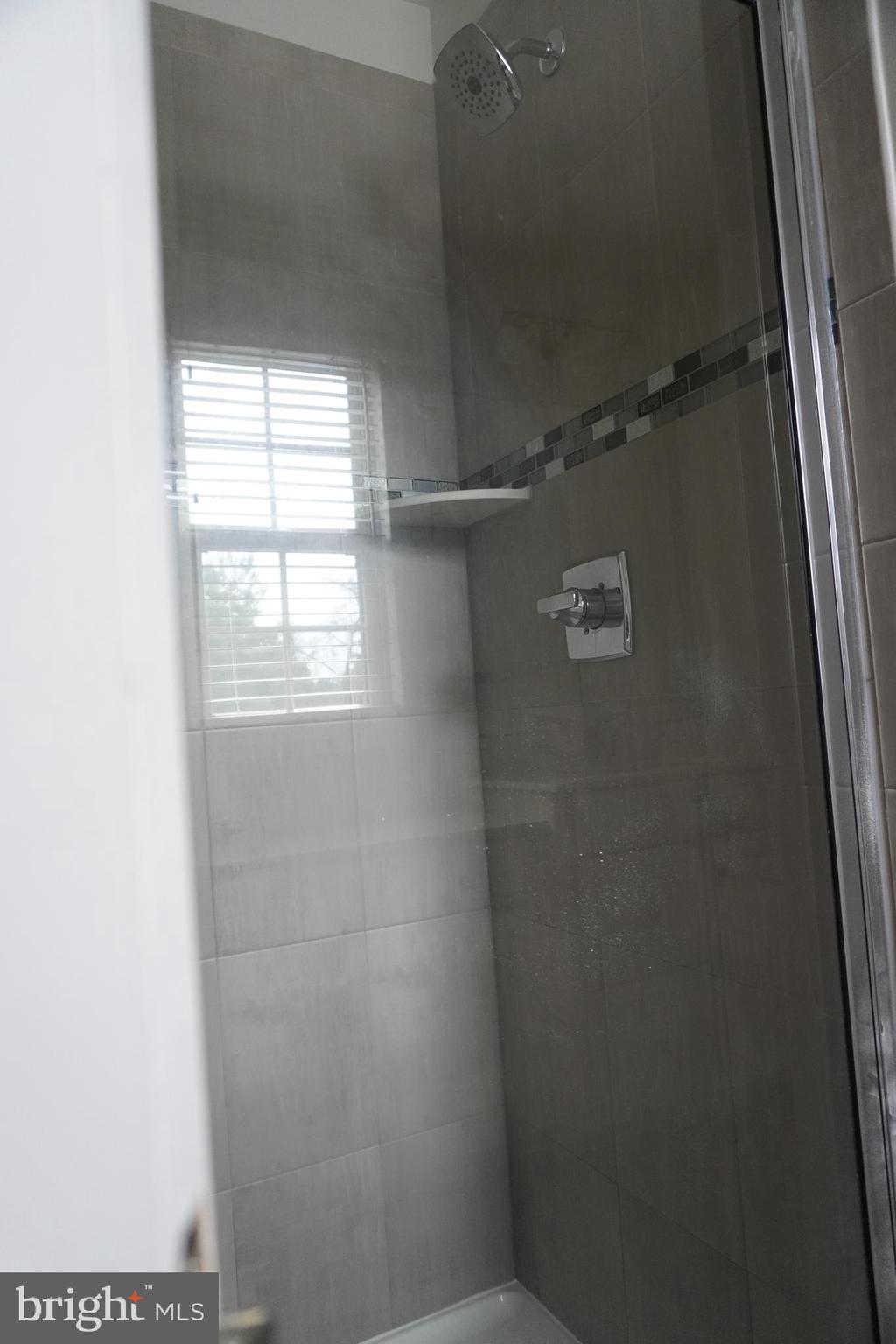 4510 Joseph Bristow Lane Annandale, VA 22003 - Photo 10 of 38