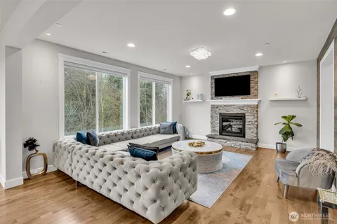 $2,349,990 | 1404 241st Place Southeast, Bothell, WA 98021