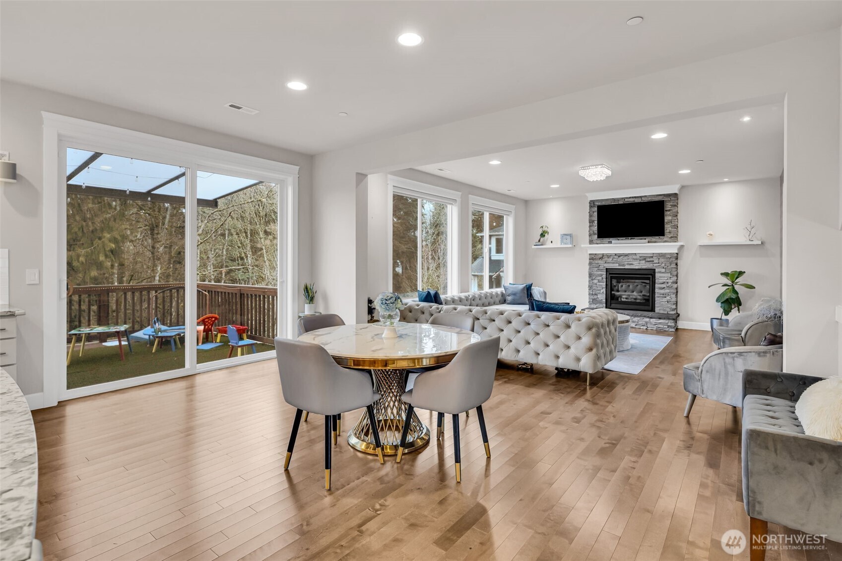 1404 241st Place Southeast Bothell, WA 98021 - Photo 8 of 40