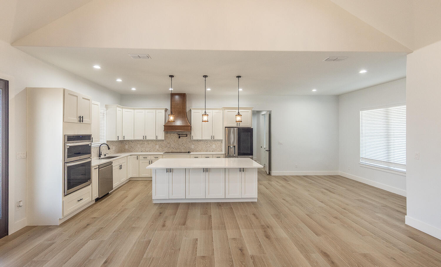 6894 Brody Road Lubbock, TX 79407 - Photo 11 of 31 2L9A5746