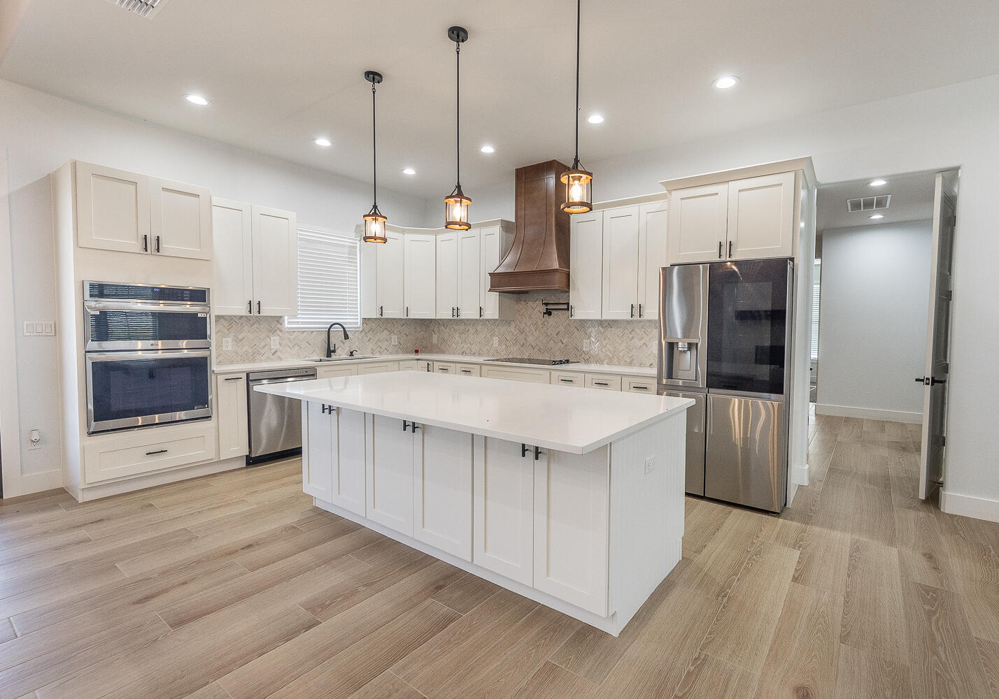 6894 Brody Road Lubbock, TX 79407 - Photo 10 of 31 2L9A5767