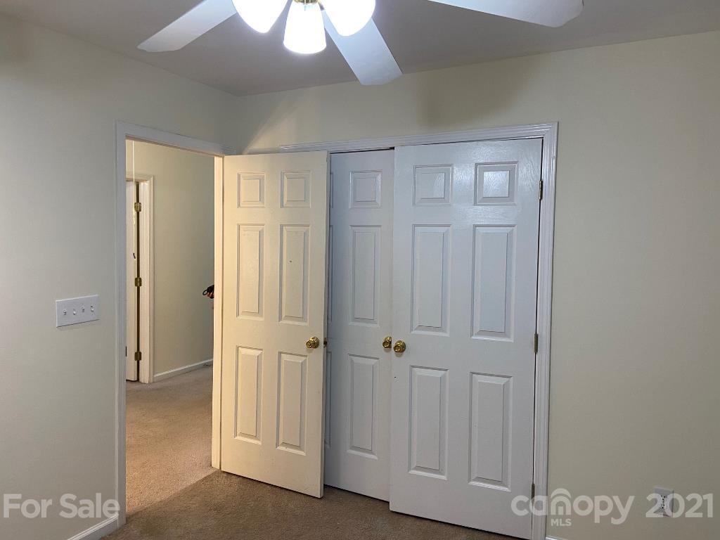 901 Cadogan Court Fort Mill, SC 29708 - Photo 26 of 33 an empty room with closet area