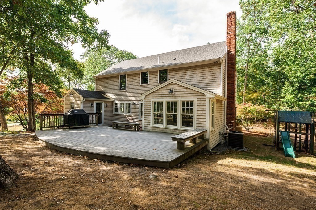 14 Chamberlain Run Hingham, MA 02043 - Photo 19 of 20