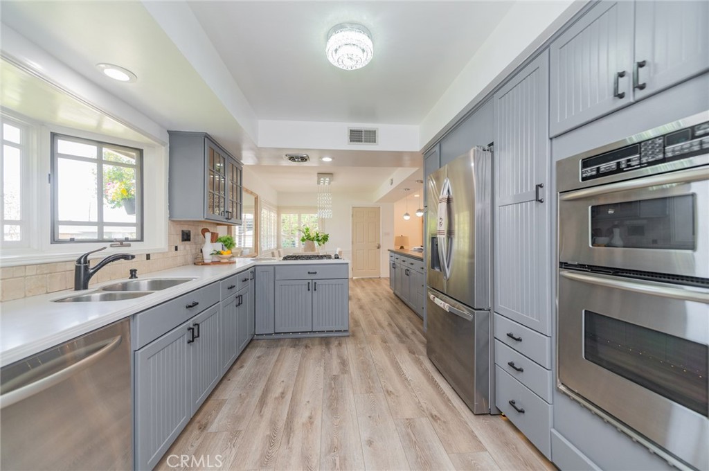 733 Virginia Road Fullerton, CA 92831 - Photo 7 of 41