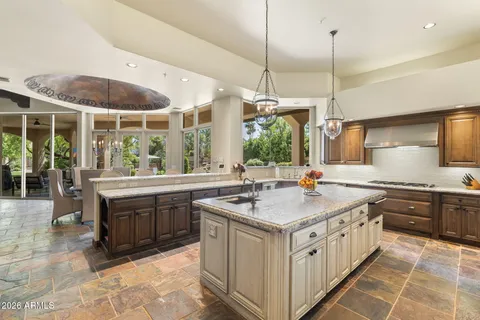 $6,000,000 | 6427 East Horseshoe Road, Paradise Valley, AZ 85253