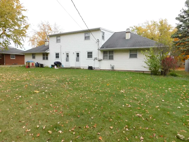 $399,900 | 817 Voelker Street, De Pere, WI 54115