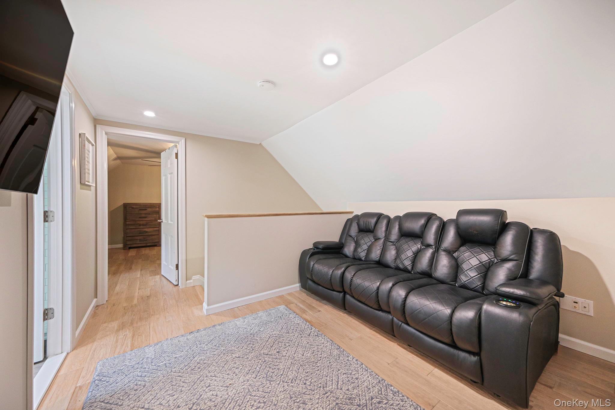 30 Landing Meadow Road Smithtown, NY 11787 - Photo 31 of 50